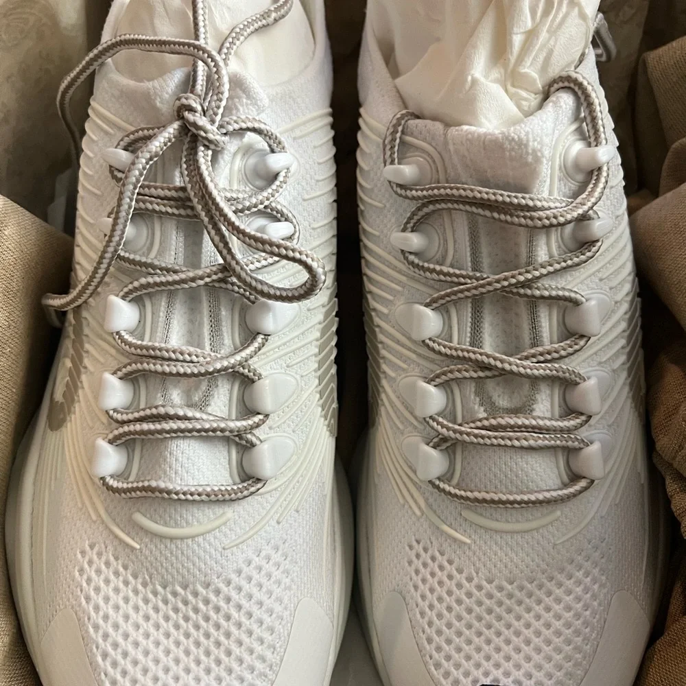 New Gucci White/Black Sneakers- Men’s size 6.5/Women’s 9.5/10 - Picture 8 of 8